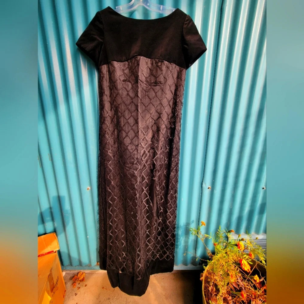 Vintage Emma Domb California  Black Velvet Black Lace Evening Gown Short Sleeves